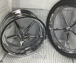 Harley Rocker OEM Genuine MAG 2008 -2011 5 Spokes Wheel Set Softail (EXCHANGE)