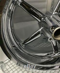 Harley Rocker OEM Genuine MAG 2008 -2011 5 Spokes Wheel Set Softail (EXCHANGE)