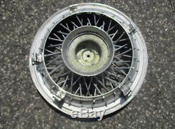 One 1986 to 1996 Chevy Caprice 15 inch locking wire spoke hubcap wheel cover