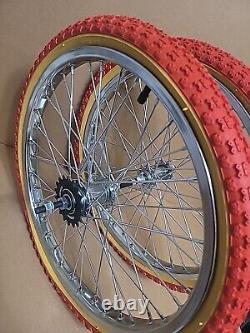 20x1.75 Roues de vélo en acier avec frein arrière à rétropédalage, 36 rayons, pneu rouge chromé 20x1.75 Roues de vélo en acier avec frein arrière à rétropédalage, 36 rayons, pneu rouge chromé