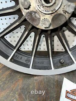 AMF Harley FLH Shovelhead 16 Roue Mag 16x3.00 Jante à rayons 16 41121-79 d'occasion 557