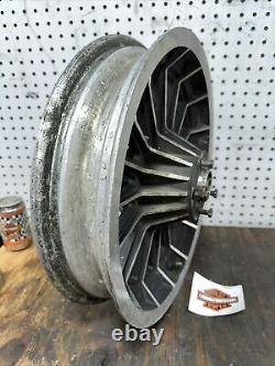 AMF Harley FLH Shovelhead 16 Roue Mag 16x3.00 Jante à rayons 16 41121-79 d'occasion 557