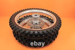 En français, cela se traduit par : 2003 02-11 YZ250 YZ 250 Ensemble de roues avant et arrière OEM Moyeu Jante Rayon Pneu Centre 19/21
