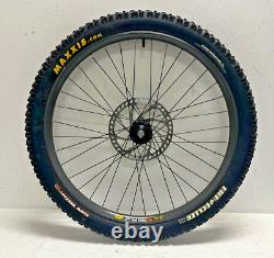 Ensemble de roues Mavic XE 729 Disc 9 vitesses 36 rayons axe traversant 26 pouces avec moyeux Specialized/Ringle