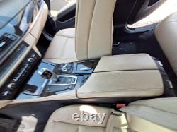 Jante avant d'occasion compatible avec BMW 535i 2011, 18x8 en alliage, 15 branches, avant et arrière, plat.