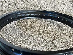 Nouveau, ensemble de jantes avant 1.60x21 et arrière 2.15x19 avec 36 trous, noires, à alvéoles.