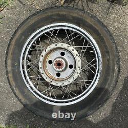 Roue arrière à rayons et pneu de 1982 Honda CB650 CB 650 17 MT 2.5 Chrome