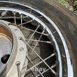 Roue arrière à rayons et pneu de 1982 Honda CB650 CB 650 17 MT 2.5 Chrome
