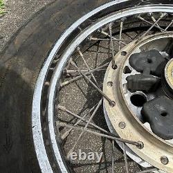 Roue arrière à rayons et pneu de 1982 Honda CB650 CB 650 17 MT 2.5 Chrome