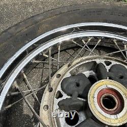 Roue arrière à rayons et pneu de 1982 Honda CB650 CB 650 17 MT 2.5 Chrome