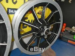 Roues De 16 À 3 Rayons À 16 Rayons À L'avant Et À L'arrière De La Marque Harley Flt Touring 1986-1999