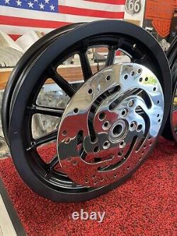 Roues Harley Dyna à 13 rayons et rotors 16 arrière et 19 avant avec vos roulements scellés