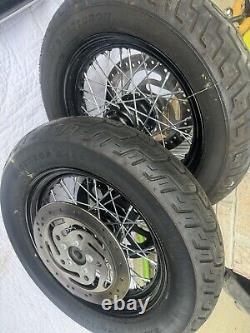 Roues à rayons classiques noires brillantes 16x3,5 pour Harley Davidson Softail avant et arrière