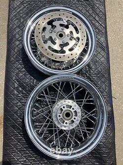 Roues de touring Harley Davidson OEM à 40 rayons Avant 16x3.00 Arrière 16x5.00