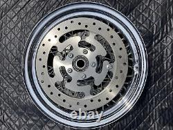 Roues de touring Harley Davidson OEM à 40 rayons Avant 16x3.00 Arrière 16x5.00